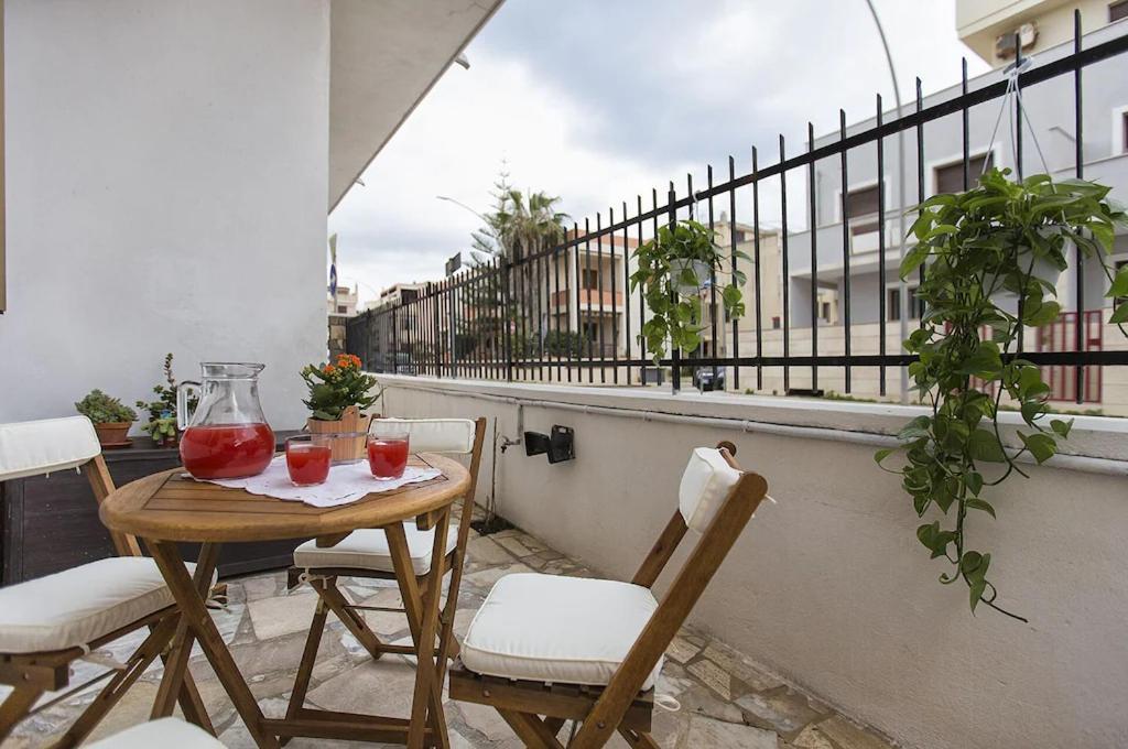 Cervi Flat Close To The Sea And The Historic Centre Of Alghero Bagian luar foto